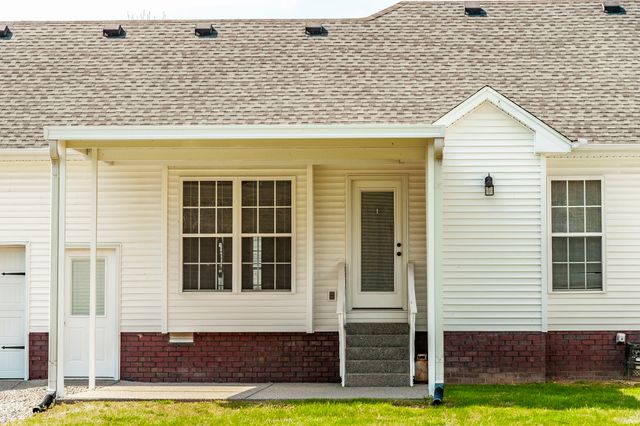 7535 Swift Rd, Greenbrier, TN 37073