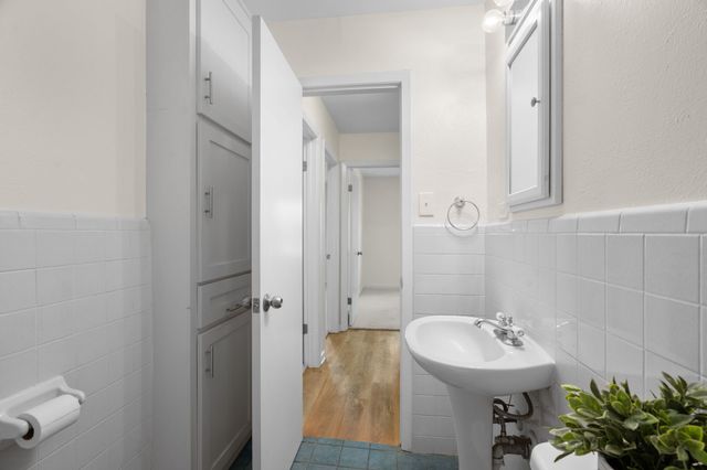 115 NE Taylor Street, Burleson, TX 76028