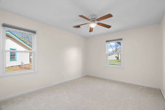 115 NE Taylor Street, Burleson, TX 76028