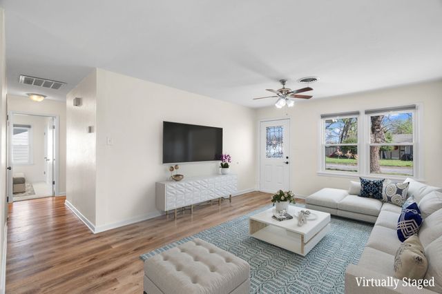 115 NE Taylor Street, Burleson, TX 76028