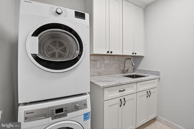 2820 BELLEVUE TER NW, Washington, DC 20007