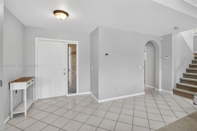 9481 Oak Grove Cir, Davie, FL 33328