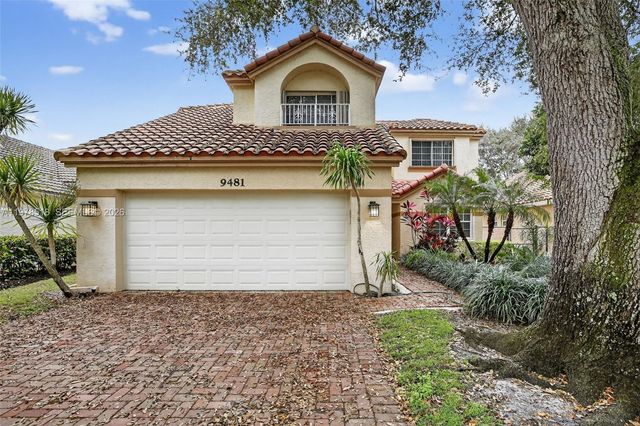 9481 Oak Grove Cir, Davie, FL 33328