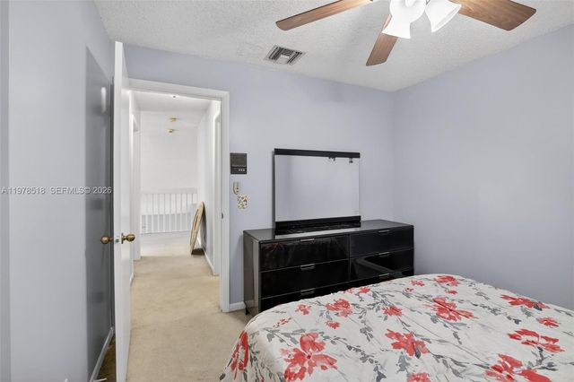 9481 Oak Grove Cir, Davie, FL 33328