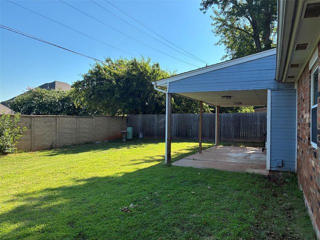 2105 Castle Rock, Edmond, OK 73003