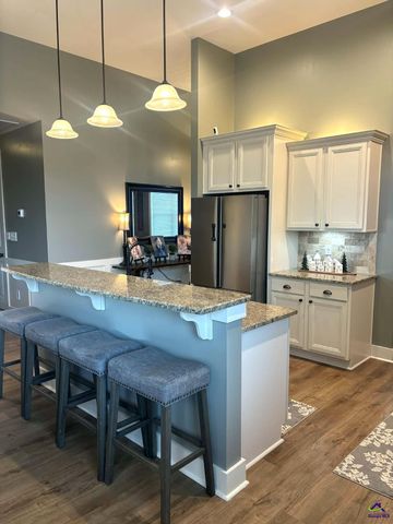 103 Barnyard Way, Perry, GA 31069