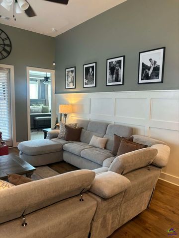 103 Barnyard Way, Perry, GA 31069