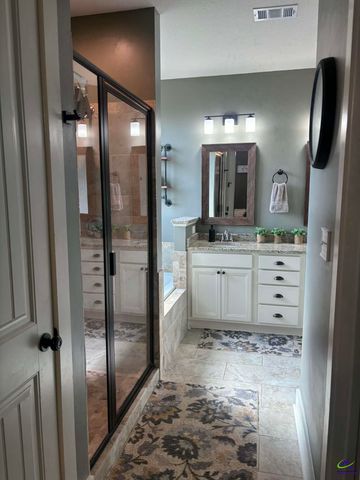 103 Barnyard Way, Perry, GA 31069