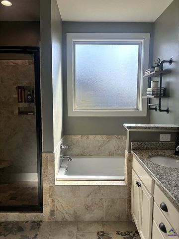 103 Barnyard Way, Perry, GA 31069