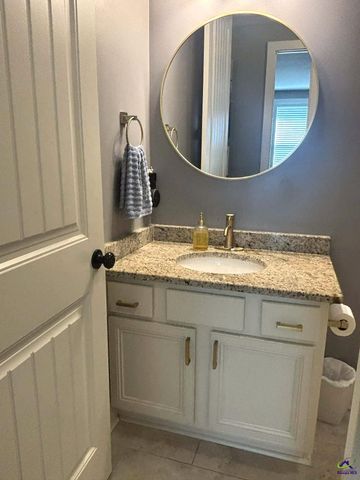 103 Barnyard Way, Perry, GA 31069