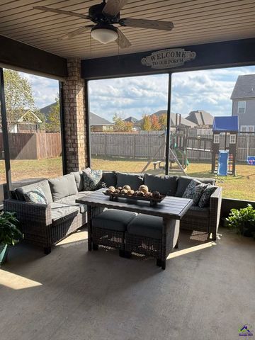 103 Barnyard Way, Perry, GA 31069