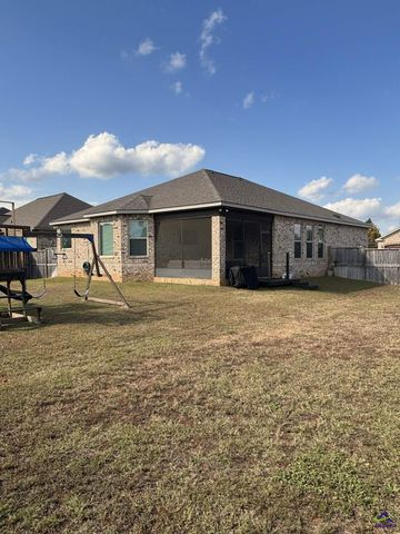 103 Barnyard Way, Perry, GA 31069