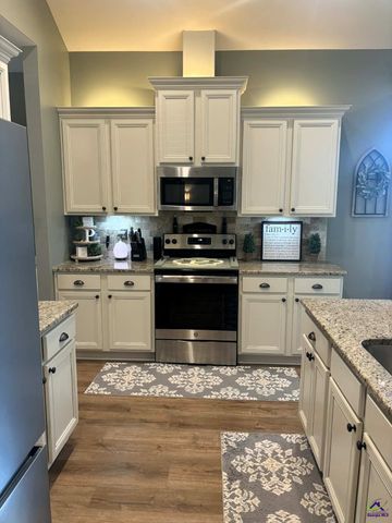 103 Barnyard Way, Perry, GA 31069