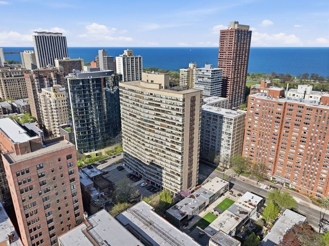 2930 N Sheridan Road 306, Chicago, IL 60657