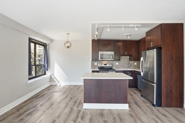 2930 N Sheridan Road 306, Chicago, IL 60657