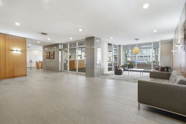 2930 N Sheridan Road 306, Chicago, IL 60657