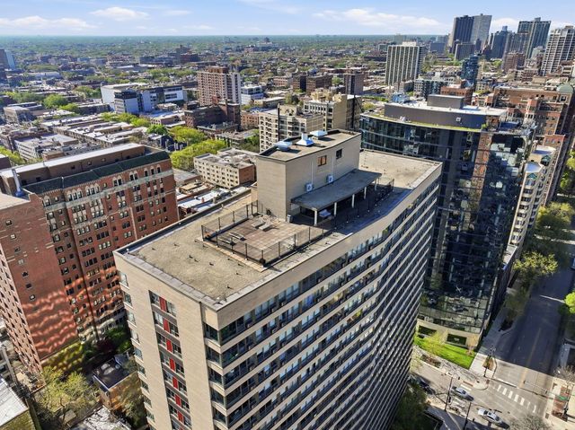 2930 N Sheridan Road 306, Chicago, IL 60657