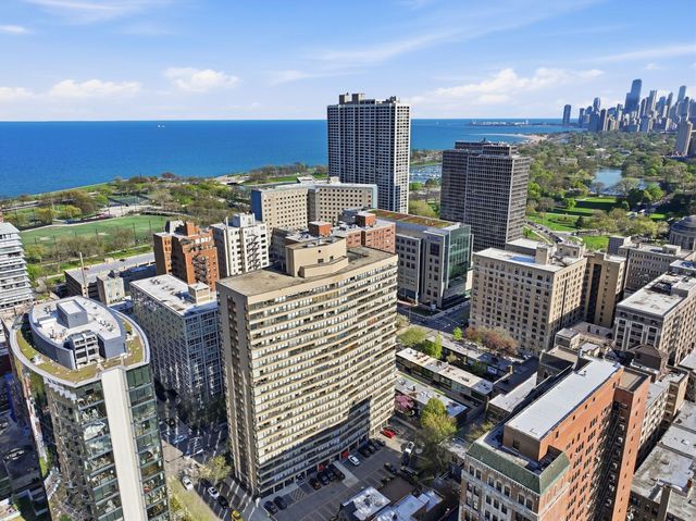 2930 N Sheridan Road 306, Chicago, IL 60657