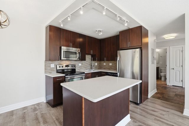2930 N Sheridan Road 306, Chicago, IL 60657