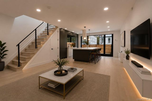 1712 Dekalb Avenue, Brooklyn, NY 11237