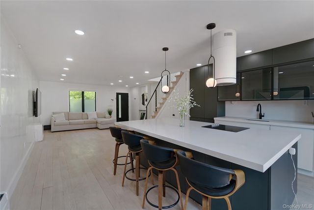 1712 Dekalb Avenue, Brooklyn, NY 11237