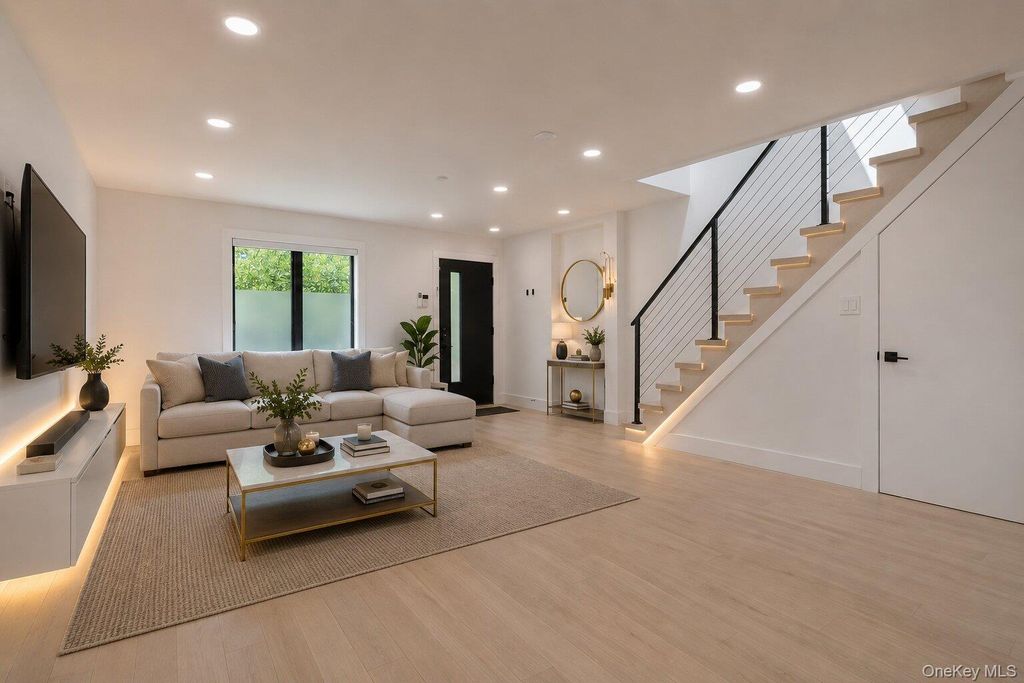 1712 Dekalb Avenue, Brooklyn, NY 11237
