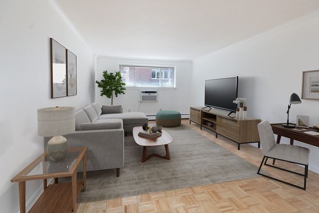 329 Harvard St 1, Cambridge, MA 02139