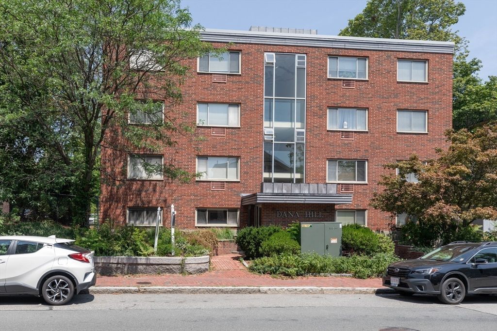 329 Harvard St 1, Cambridge, MA 02139