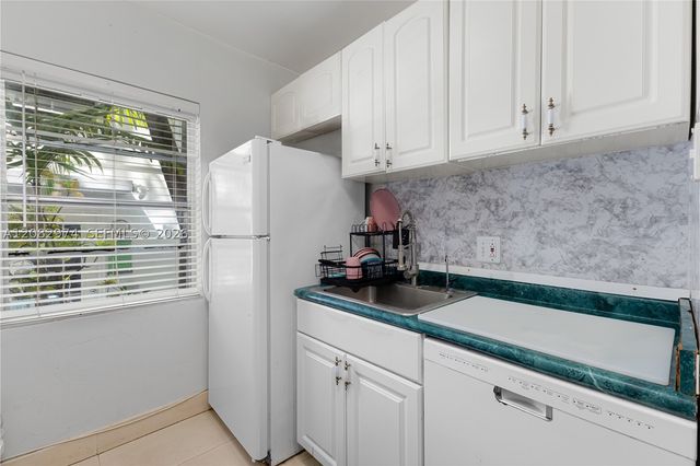 1610 Michigan Ave 5, Miami Beach, FL 33139