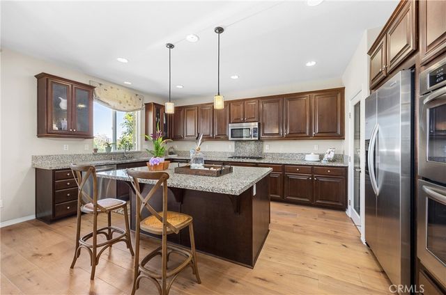 34298 Hourglass, Temecula, CA 92592