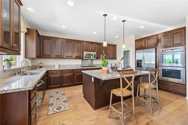 34298 Hourglass, Temecula, CA 92592