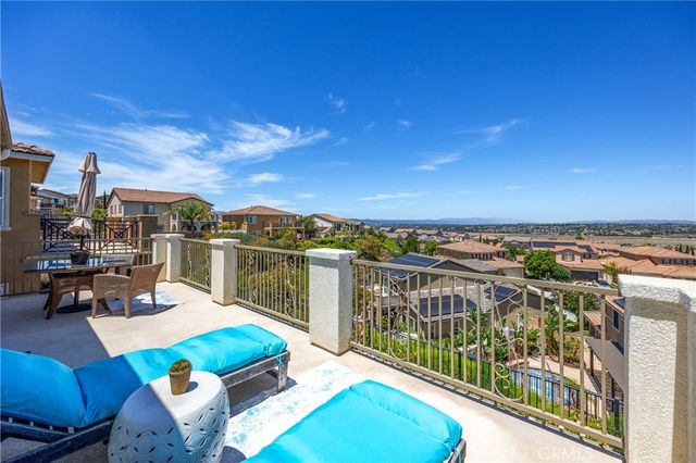 34298 Hourglass, Temecula, CA 92592