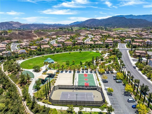 34298 Hourglass, Temecula, CA 92592
