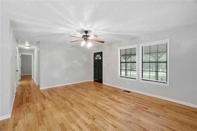 736 Wolfskin Road, Arnoldsville, GA 30619