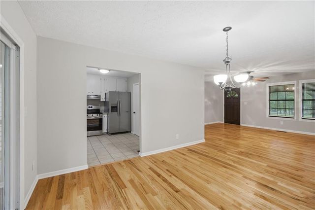 736 Wolfskin Road, Arnoldsville, GA 30619