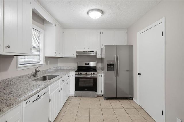 736 Wolfskin Road, Arnoldsville, GA 30619