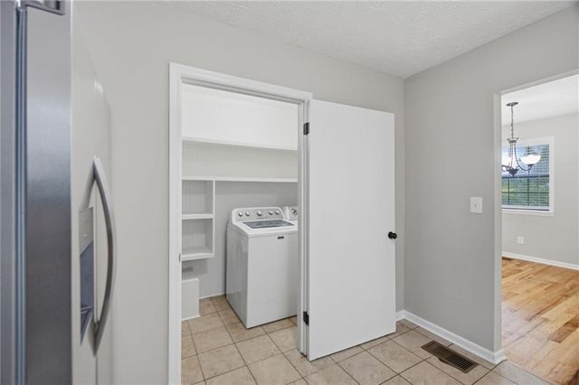 736 Wolfskin Road, Arnoldsville, GA 30619