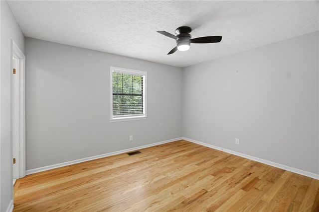 736 Wolfskin Road, Arnoldsville, GA 30619