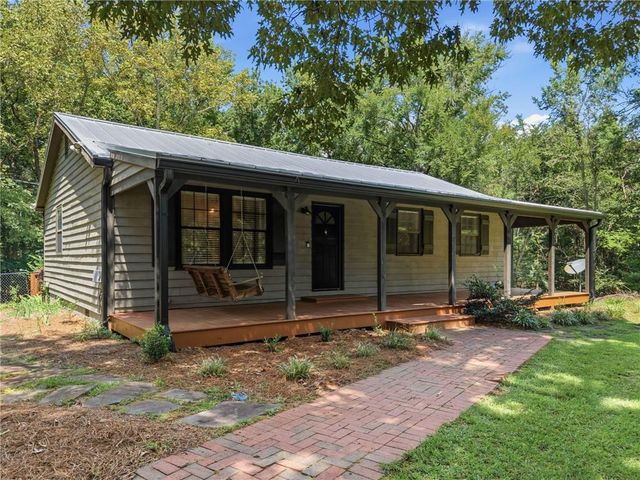 736 Wolfskin Road, Arnoldsville, GA 30619