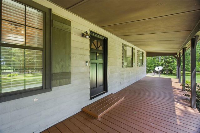 736 Wolfskin Road, Arnoldsville, GA 30619