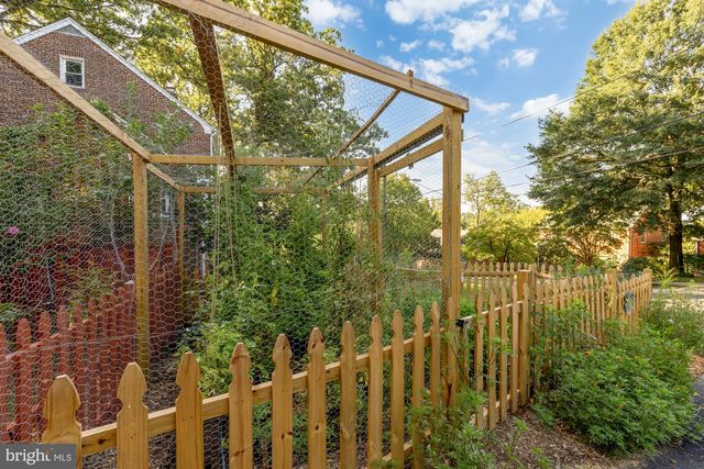 5707 39TH AVE, Hyattsville, MD 20781