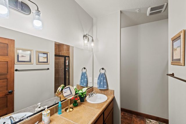 4539 Greenchain LOOP, APT 2, Coeur D'alene, ID 83814