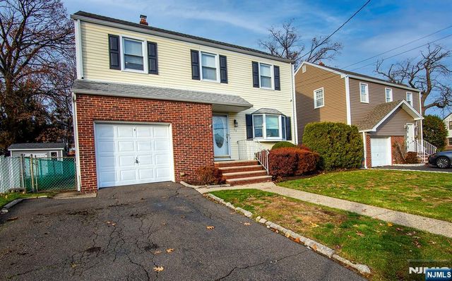 75 17th Avenue, Elmwood Park, NJ 07407