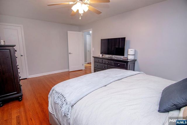 75 17th Avenue, Elmwood Park, NJ 07407