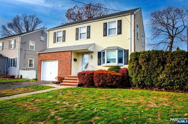 75 17th Avenue, Elmwood Park, NJ 07407