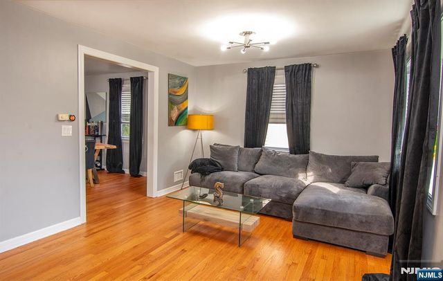 75 17th Avenue, Elmwood Park, NJ 07407
