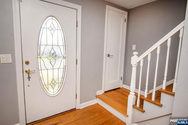 75 17th Avenue, Elmwood Park, NJ 07407