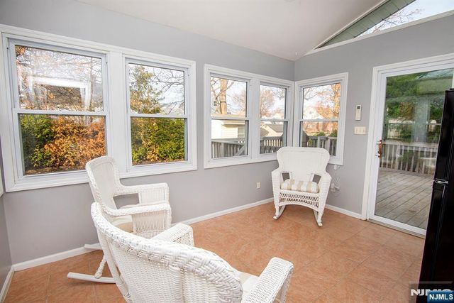 75 17th Avenue, Elmwood Park, NJ 07407