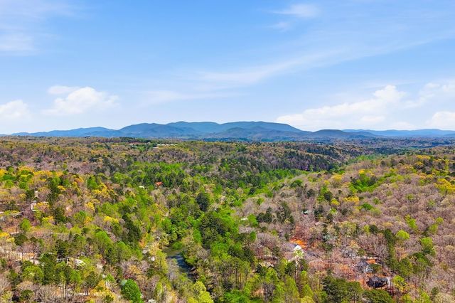 96 10th Street, Ellijay, GA 30540