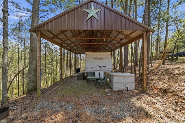 96 10th Street, Ellijay, GA 30540